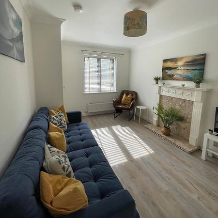 Comfortable Home W Private Parking Charlestown Charlestown  Dış mekan fotoğraf